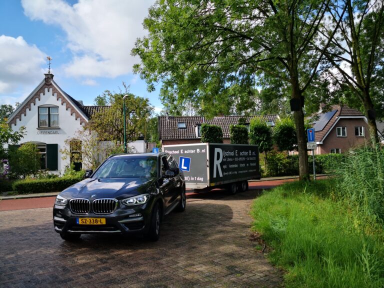 Rijschool E Achter B foto 1