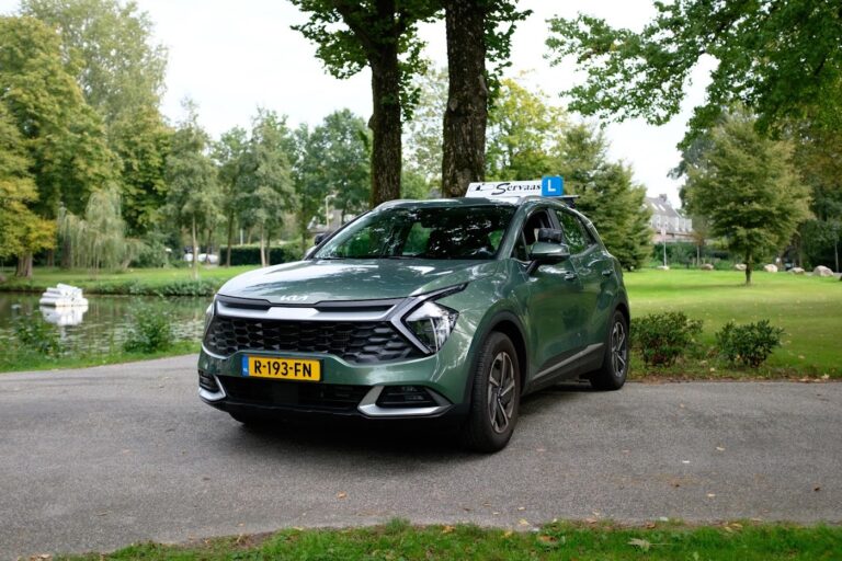 Auto & Motorrijschool Servaas