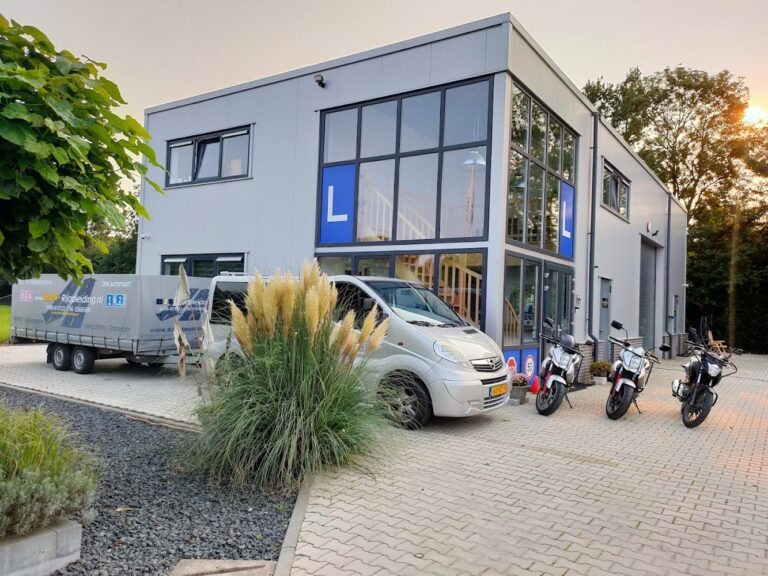 Bidjai’s Rij-Opleiding foto 2