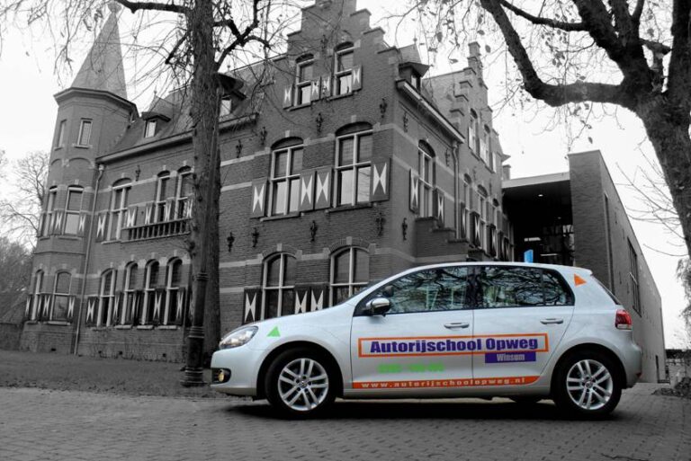 Auto- en Motorcycle school Opweg
