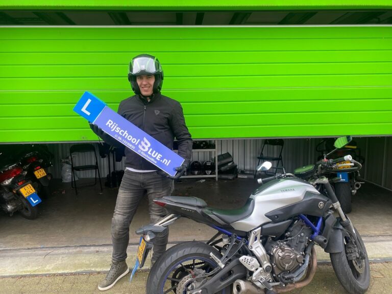 Rijschool Motorrijles Tilburg foto 4