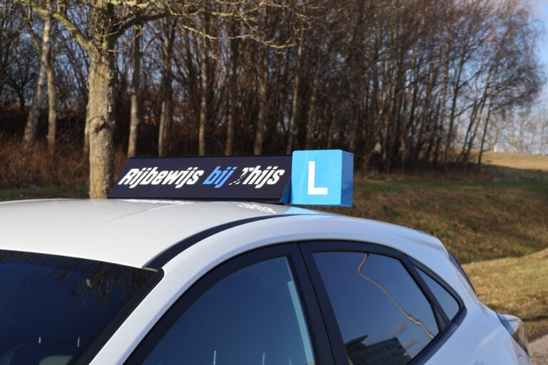 Rijschool Rijbewijs bij Thijs foto 2
