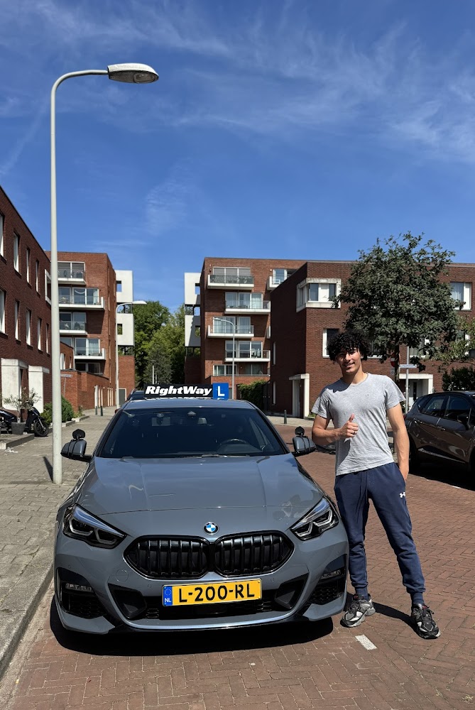 Rijschool Den Haag Rightway foto 1