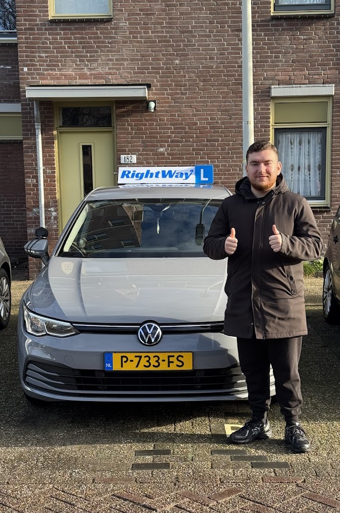Rijschool Den Haag Rightway foto 3