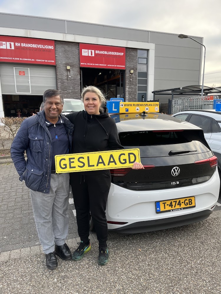 Rijschool Rijbewijsplan foto 1