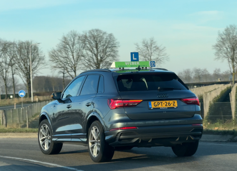 Weber Auto- en Motorrijschool